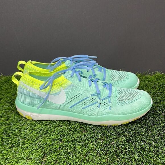 Nike Free TR Focus Flyknit Trainers - Picture 5 of 9